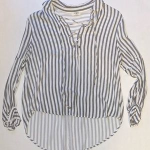 Striped V-neck longsleeve
